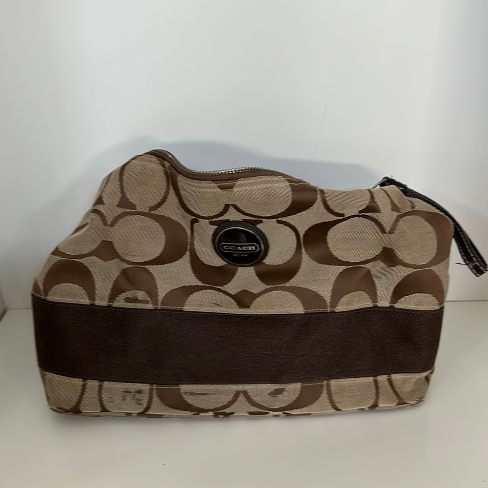 Vintage Coach Logo Bag. Brown. Cloth and leather. Pre owned. Well used.